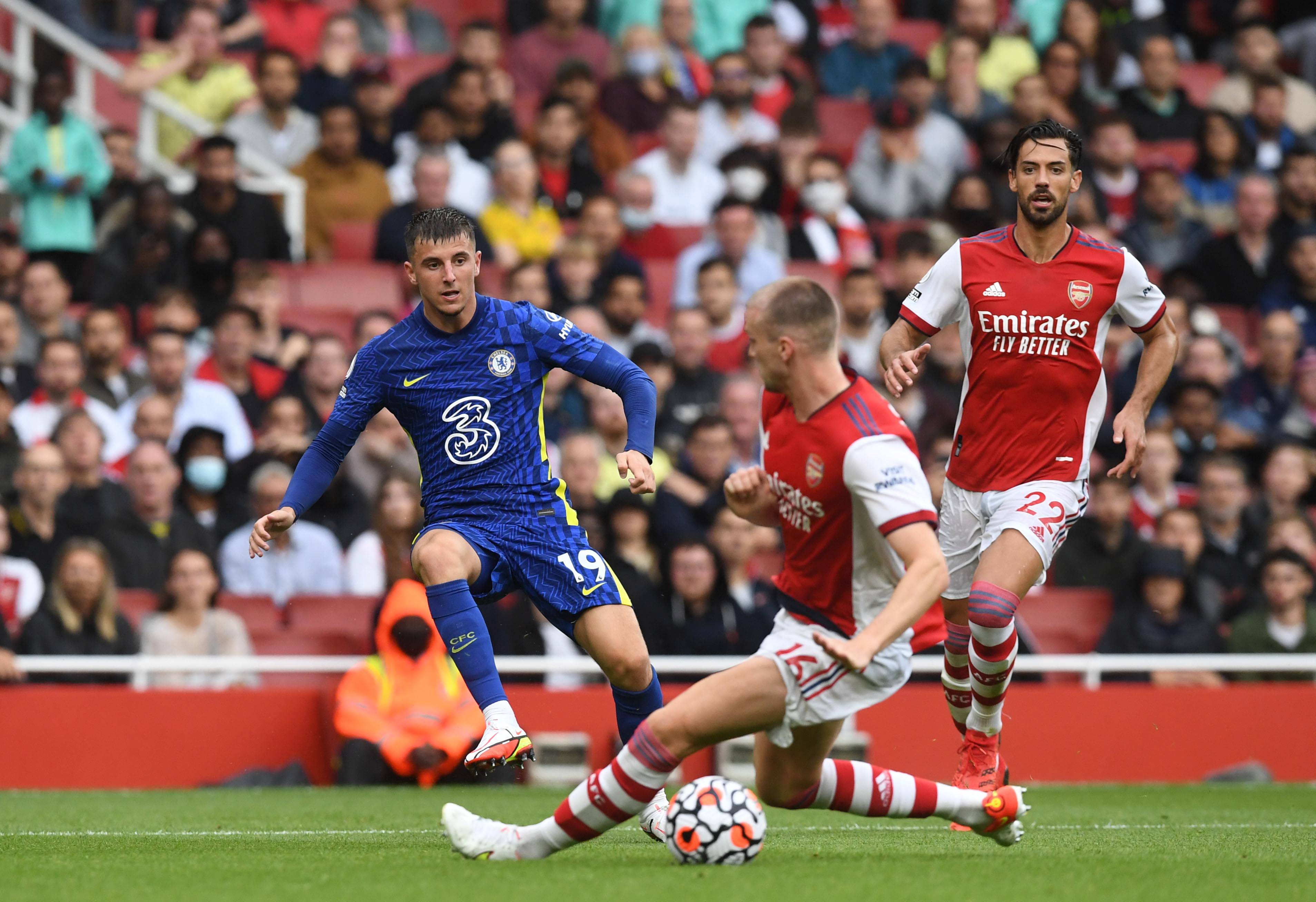 仅展现了他 仅展现了他