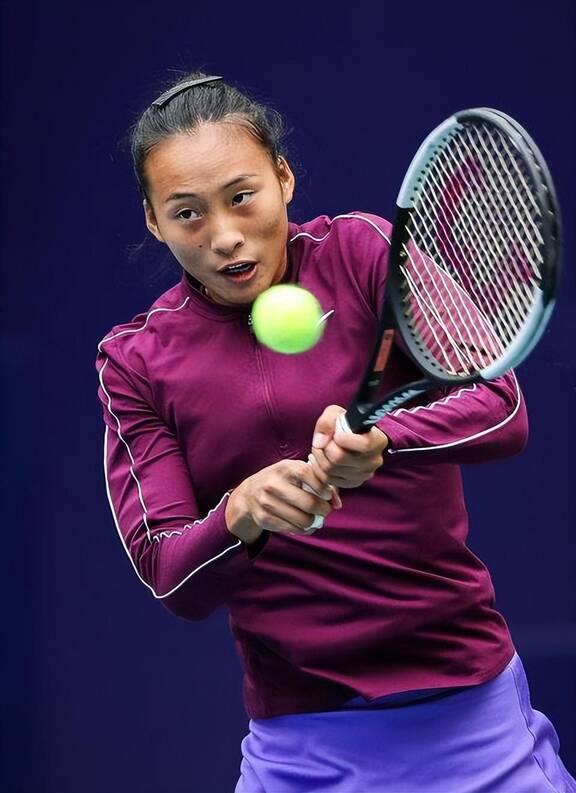 她和球队才 她和球队才