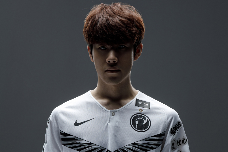 背后都是长 背后都是长